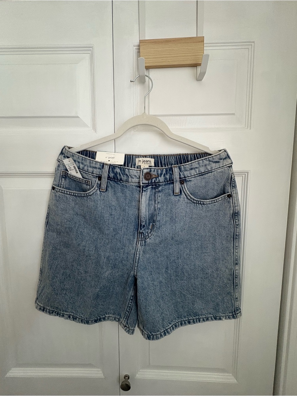 Maurices Light Blue Denim 6’’ Short Mom Shorts
